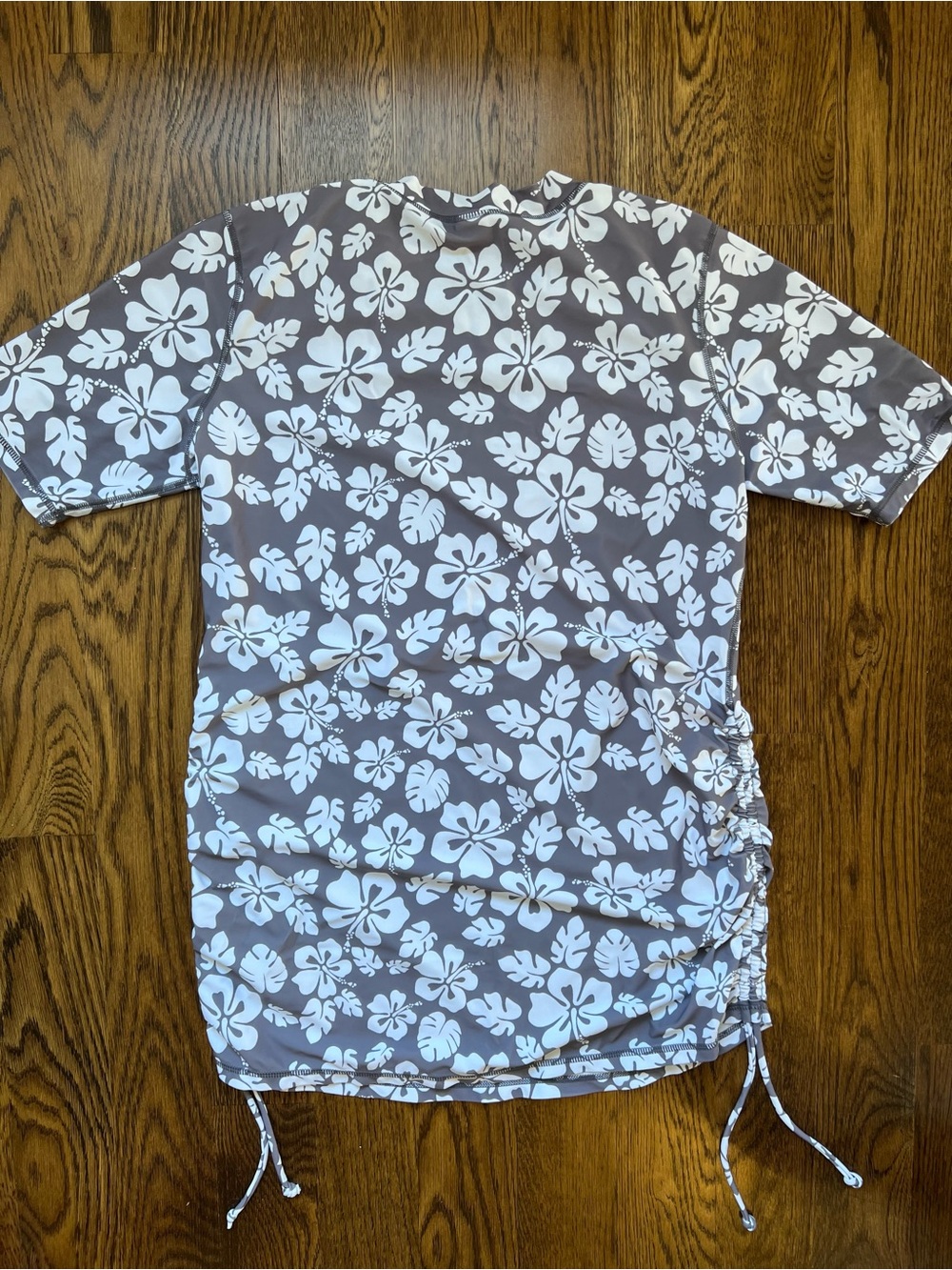 Oceanlily Maternity Ruched Rashguard - Picture 2 of 6